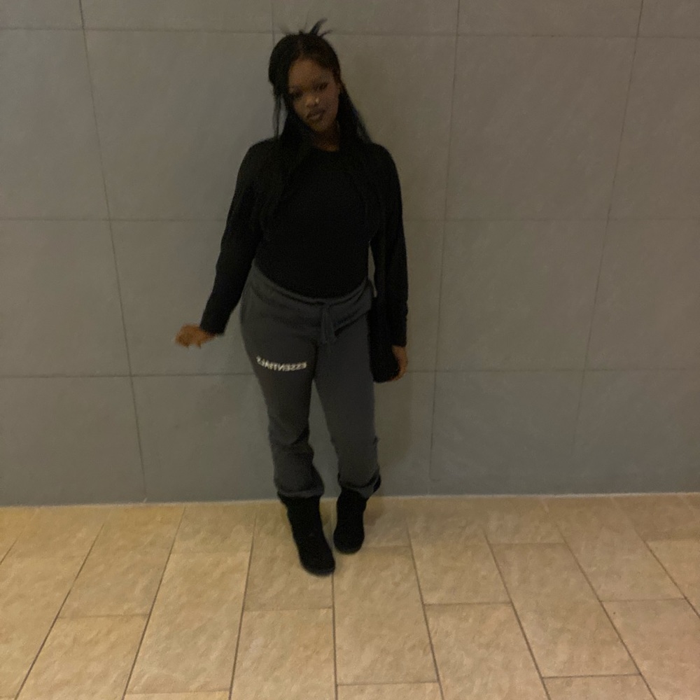 Essential Sweatpants